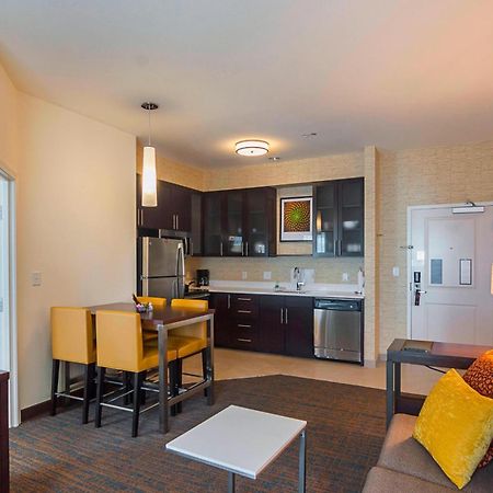 Residence Inn By Marriott Denton Exterior foto